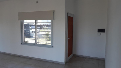 Imagen 10 de 18 de Casa - Funes City