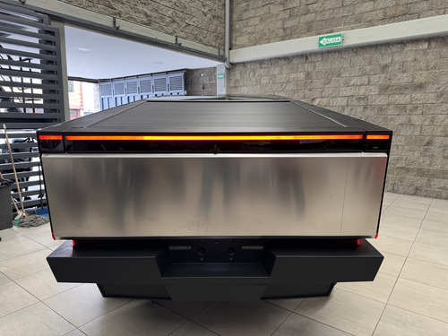 Tesla Cybertruck