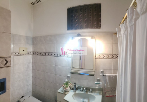 Se Vende Casa 5 Ambientes Con Parque Y Piscina Villa Celina