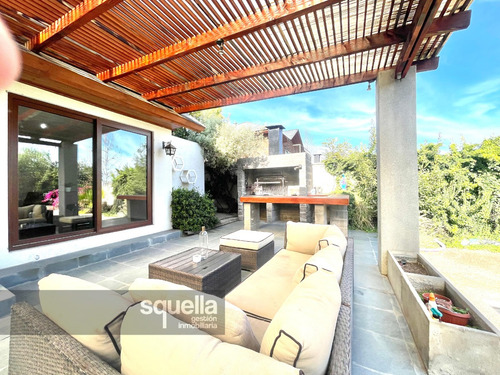Casa Condominio Arriendo - 6d+4b, Salita, Quincho Y Piscina