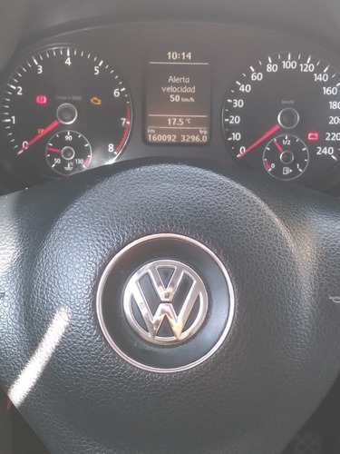 Imagen 11 de 12 de Volkswagen Suran 2012 1.6 Trendline 11b