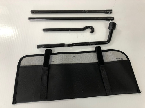 Kit Herramientas De Auxilio Toyota Hilux 2005-2015 Original