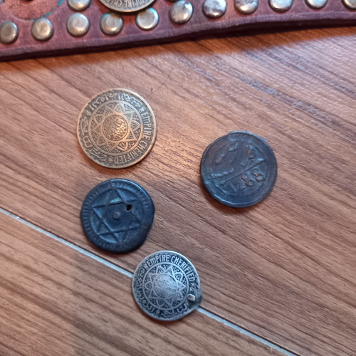 Antiguo Cinturon Cuero Marroqui, Con Monedas De Marruecos (Usado)