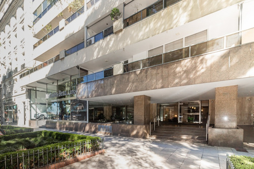 Venta Departamento Premium Torre De Categoría 4 Ambientes Palermo En Av Libertador.