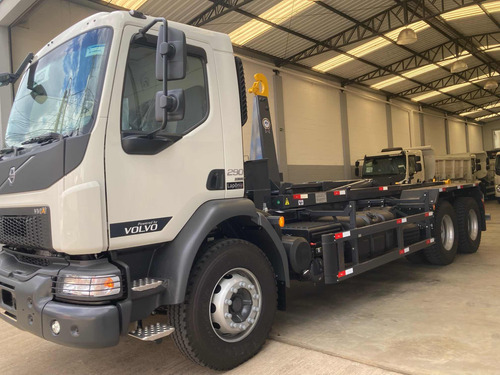 Caminhao Volvo Vm 360 Traçado 6x4 Rolon Rolof Cambio I-shif