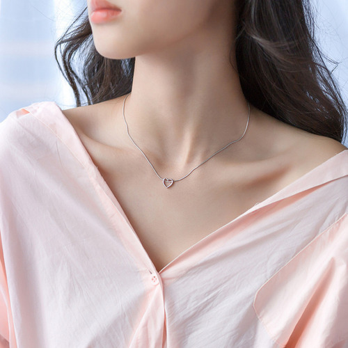 Collar Moonberry Silueta De Corazón + Set De Accesorios