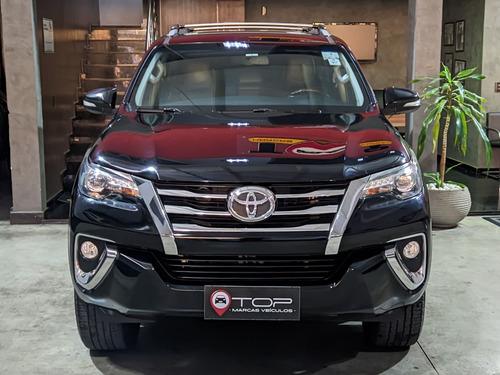 Toyota Hilux SW4 4.0 SRX 4X4 7 LUGARES V6 24V GASOLINA 4P AUTOMÁTICO