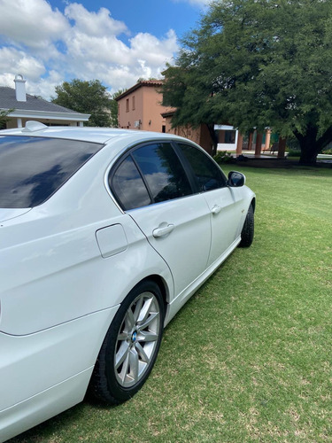 BMW Serie 3 3.0 330i Sedan Executive