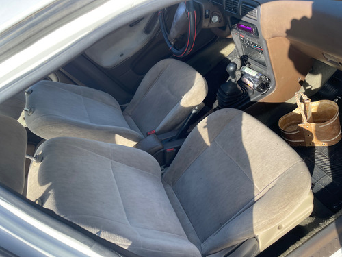 Nissan Sentra Le At