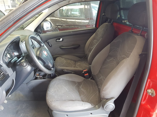Imagem 8 de 9 de Fiat Strada 1.4 Mpi Working Ce 8v Flex 2p Manual 2016