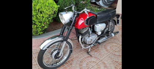 Imagem 1 de 5 de Jawa Norton Bsa Antigas De Coleção