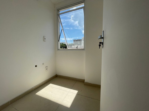 Imagem 7 de 15 de Salas Comerciais A Venda De Até 33m² No Centro Da Taquara Em Jacarepaguá, Ao Lado Da 32º Dp. - Sa00015 - 3509610