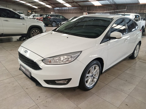 Ford Focus 5p 1.6l N Mt S