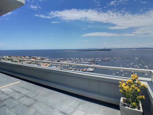 Departamento Penthouse  En Edificio Monarca, Punta Del Este - Península