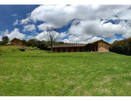 Vendo Lote Con Chalet Y 9 Caballerizas