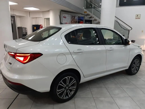 Imagen 6 de 20 de Fiat Cronos Tomo Usados Palio Corsa Suran Aveo Onix Fox C-