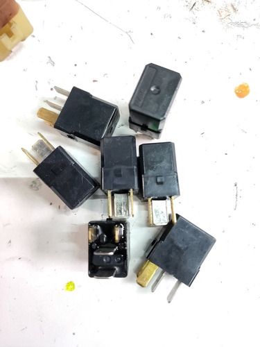 Relay Rele Relevador Nissan Quest 04-09 Acm33201 Cada/uno (Usado)