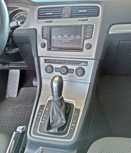 Volkswagen Golf Confort 1.4 Turbo