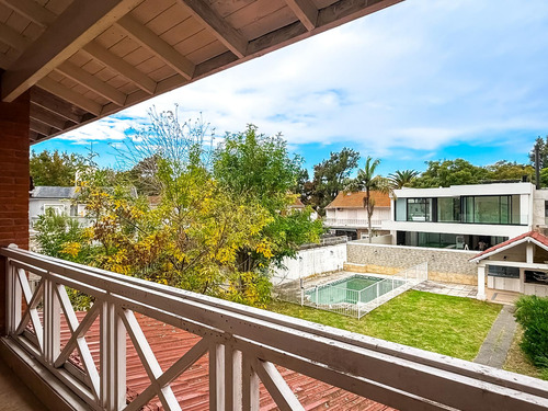 Casa En Alquiler, 4 Plantas, Jardín Y Pileta - Martínez