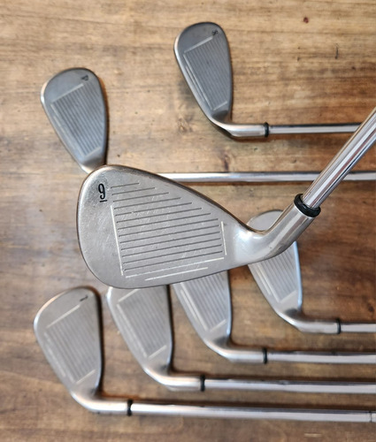 Palos De Golf Callaway X18 No Titleist Taylormade Ping X20 Diestro (Usado)