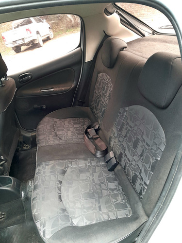 Peugeot 207 Compact 2009