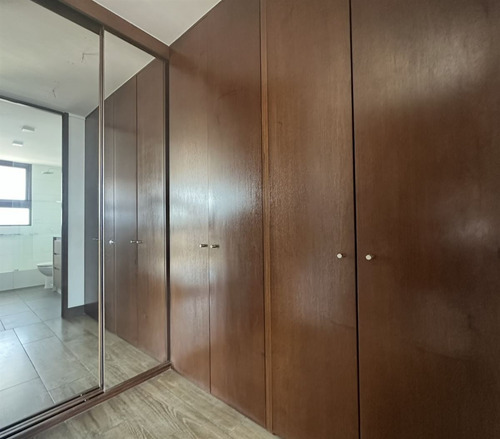 Departamento En Arriendo De 4 Dorm. En Providencia