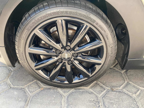 Imagen 6 de 12 de Mini Cooper S 2018 2.0 Hot Chili 5 Puertas At
