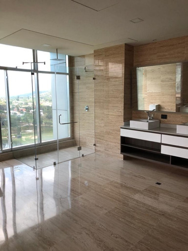 Imagen 14 de 29 de Fernando Perez Vende Penthouse A Estrenar En Terrazas Del Country Res Sibaris, Guataparo Valencia