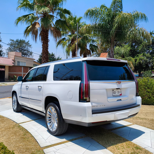 Cadillac Escalade ESV 6.2 PLATINUM *** BLINDADA NIVEL 3 PLUS ***