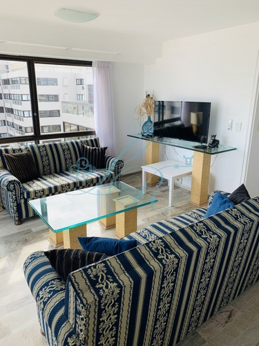 Apartamento En Venta, Primera Línea, Punta Del Este- Ref: 334