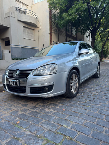 Volkswagen Vento 2.5 Luxury Tiptronic 170cv