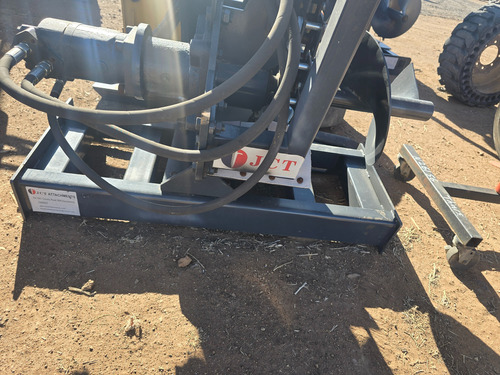 Aditamento Para Minicargador Tipo Zanjadora Punta De Tugsten