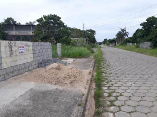 Terreno Murado Em Itanhaém/sp À 1km Do Mar, Em Rua Asfaltada