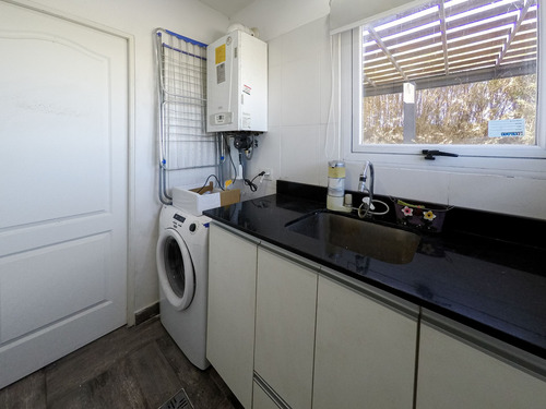 Casa 5 Ambientes En Venta En San Lucas A La Laguna