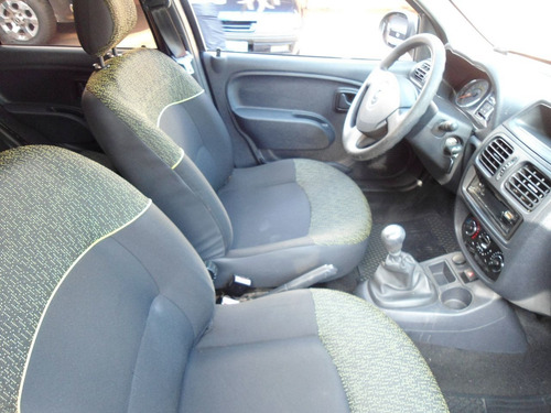 Imagem 6 de 6 de Renault Clio Hatch 1.0 16v 4p Flex Expression