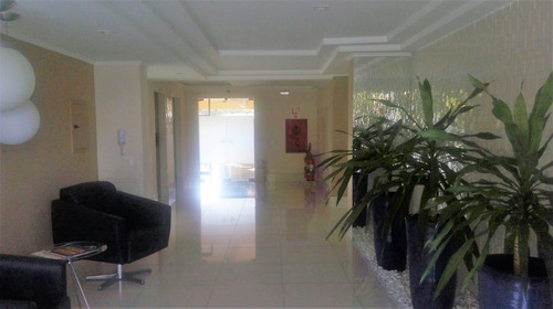 Excelente Apto Com 2 Dorm. C/ Garagem E Piscina, Próximo Ao Aeroporto De Congonhas