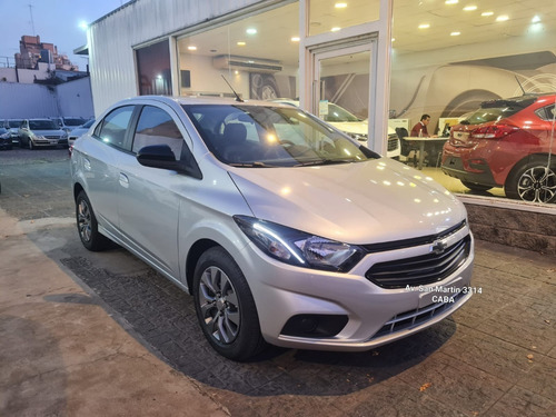 Imagen 2 de 21 de Nuevo Chevrolet Onix Joy Plus Prisma Black 0km 2023 Smt6