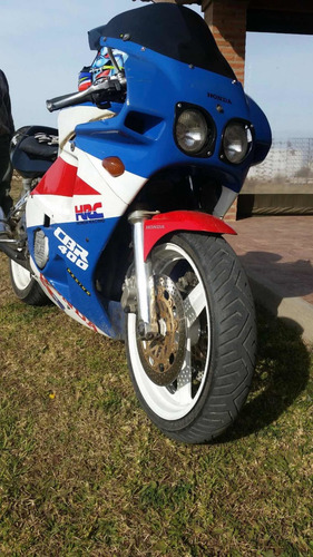 Imagen 7 de 8 de Honda Cbr400rr