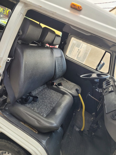 Volkswagen Kombi 1.6 MI STD 8V GASOLINA 3P MANUAL