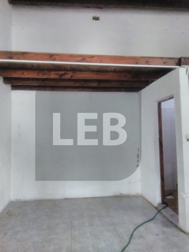 Local En Alquiler Por El Centro De Durazno Con 429 M2