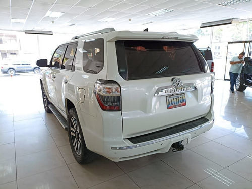 Imagen 4 de 15 de Toyota 4runner Limited 4x4 No Subasta