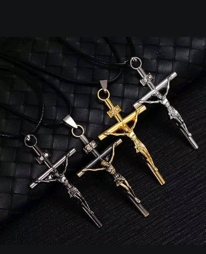 Crucifijo Jesus En Relieve Con Cadena Y Cuerda 2 En 1.