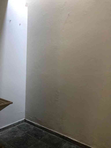 Casa - Próx Av. Lider - 1 Dormitório, Cozinha, Wc - 1089