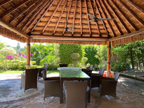 Casa En Privada En Palmira Tinguindin, Cuernavaca, Morelos - Crb-1194-cp