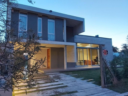 Venta Casa 4 Amb A Estrenar, Reserva Golf De Acantilados!!!