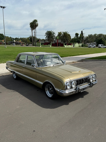 Ford Falcon