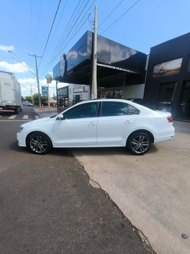 Volkswagen Jetta 2.0 Tsi Highline 4p