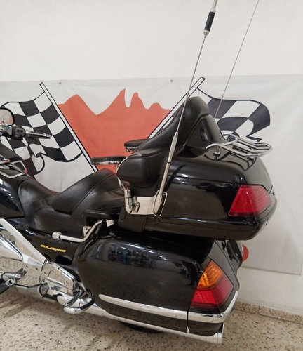 Imagen 8 de 12 de Honda Goldwing Gl1800 1800c.c. Viajera Turismo Equipada 2002