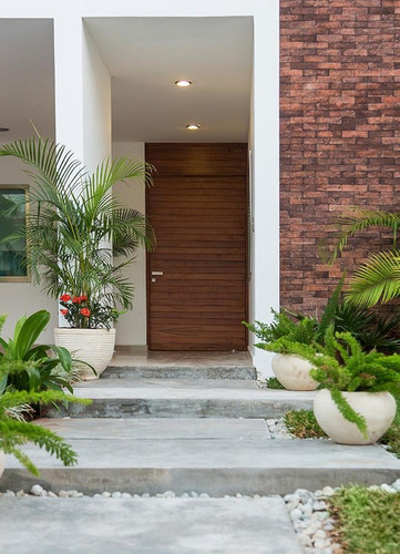 Casa En Venta En Privada Residencial En Playa Del Carmen (802)