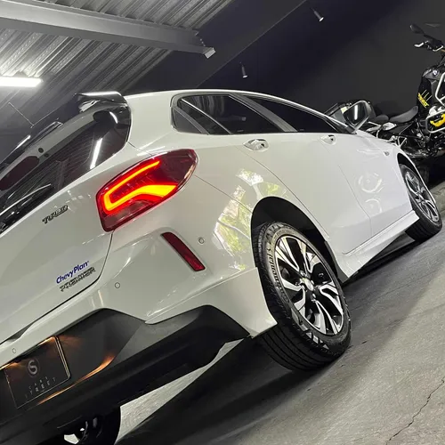 Chevrolet Onix 1.0T Premier Hatch At